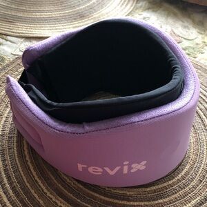 REVIX Adjustable Neck Support Brace + Hot Cold Gel Pack in Gently Used Condition